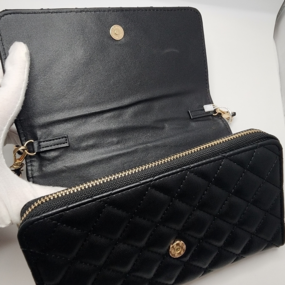 Badgley Mischka Quilted Crossbody Wallet - Picture 8 of 10